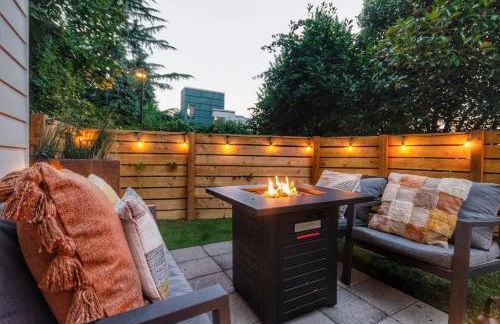 Travelers Dream, Walk to Space Needle, Firepit, cornhole - Foto 49