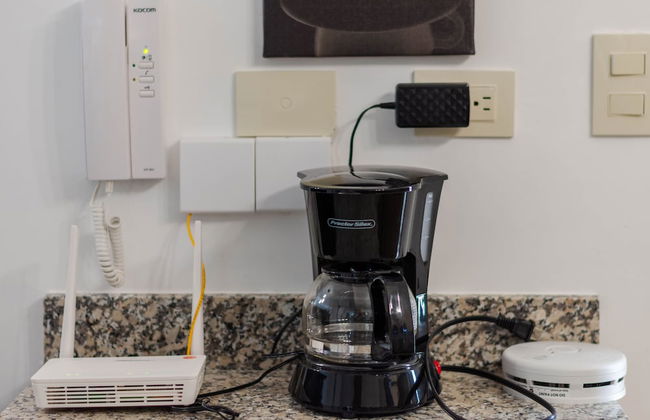 Modern Apt With free parking and AC 3brs - Foto 6