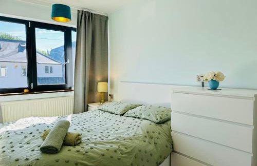 Cosy Modern Family Home Free Parking Garden - Foto 25