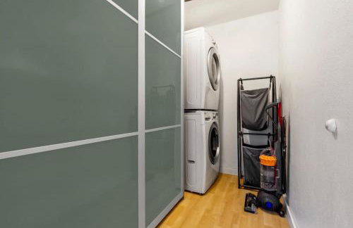 Modern and Relaxing Lake Sammamish View House - Foto 35