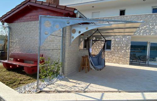 Villa Maritime - Exklusive Strandvilla mit beheiztem Pool, Grillhütte & Meerblick bei Zadar - Foto 42