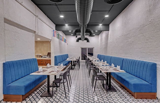 The Fern Habitat Candolim Goa - Foto 24