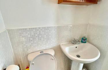 Mannys Apartment - Nice & Cozy 4Bed Flagship Lodge - Photo 46