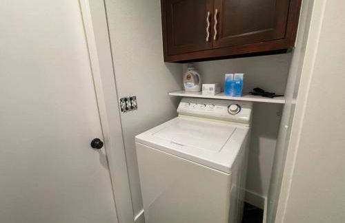 Fayetteville Retreat - Centrally located - Next to Washington Regional Hospital - Photo 8