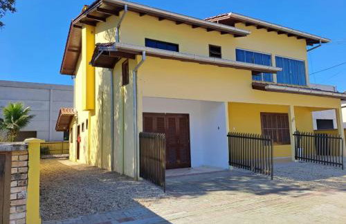 Brusque Comfort Studios - Photo 1