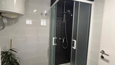 Little Shine - Foto 3