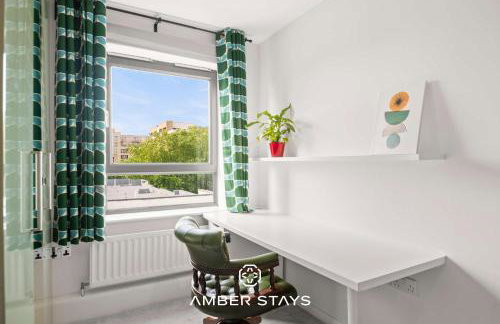 Modern 3 Bed Apartment in Acton by Amber Stays, Perfect for Business & Contractors - Photo 10