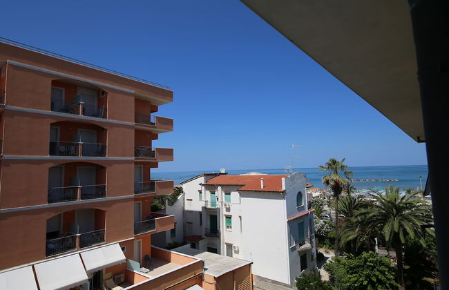 Apartment 20 Meters From The Sea 7 Beds With Small Sea View - Foto 41