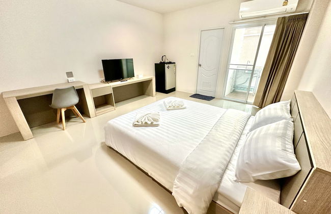 Smith's Place - Photo 2