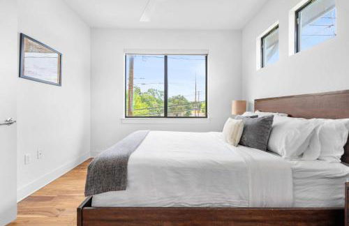 Walk to Restaurants & Entertainment on East Side - Foto 54