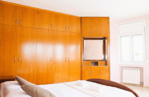 House with Pool and Sea Views - Photo 13