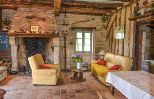 Nice Home In Église-Neuve-D'issac - Foto 3