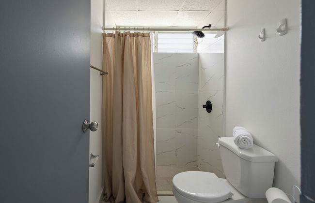 Brisa Marina 2BDR Pool Parking Beachside - Photo 23