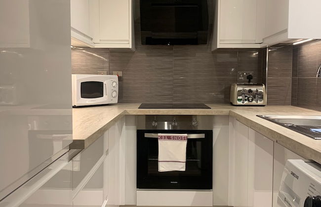 Marlyn Lodge - City of London - Photo 10