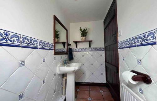 Honeysuckle Cottage, Mickleton - Photo 4