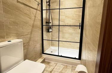 Bournemouth sea view apartment with balcony, minutes from award winning beach and pier - Foto 11