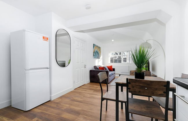 Pinewood 1 &2 Bedroom Apt. by Arista Living - Foto 48