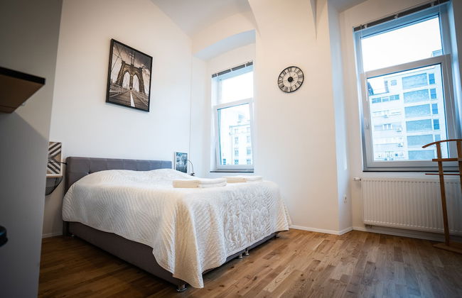 Rhino Studios - Photo 13