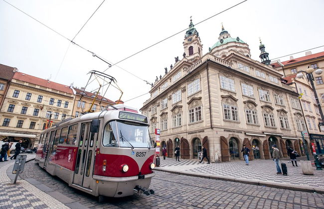 St. Nicholas Church view apartment - Photo 31