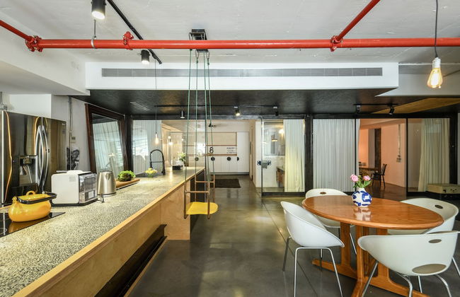 Unique and Spacious 2BR Apt with Terrace - Photo 33