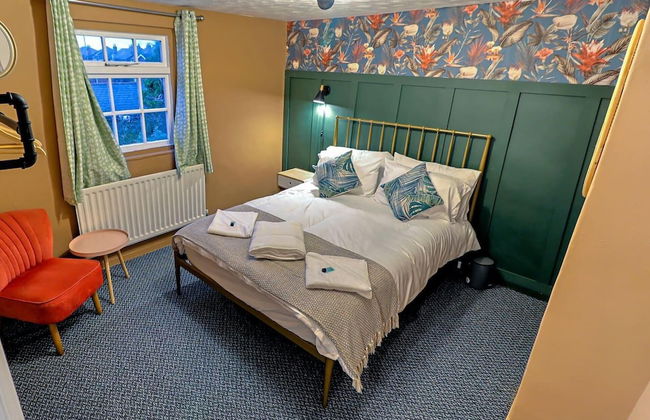 Beautiful 3-bed Cottage in Burnham-on-crouch - Foto 1