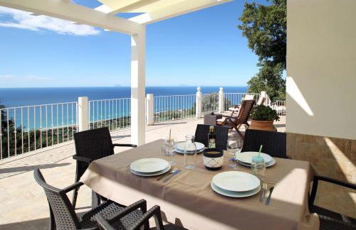 Villa DAMMUSO by Local House - private villa infinity pool & seaview - Foto 44