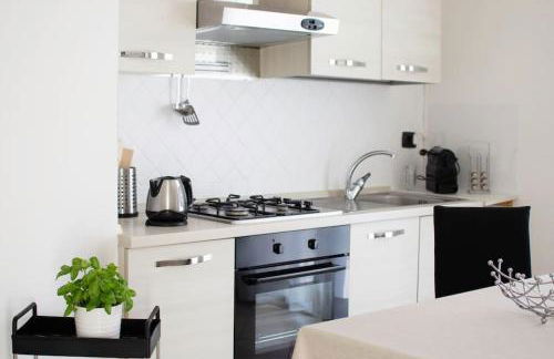 CA' GIALLA 2 - sul Lago di Lugano, Dog friendly, Terrazza e Parcheggio - - Foto 2