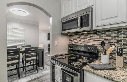 Central 3Bed2B at AT&T - Cowboy Stadium - Texas Live - Photo 3