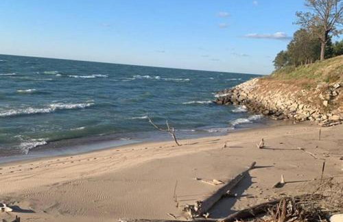 Knotty but Nice-sleeps 6-one minute to lake! - Foto 25