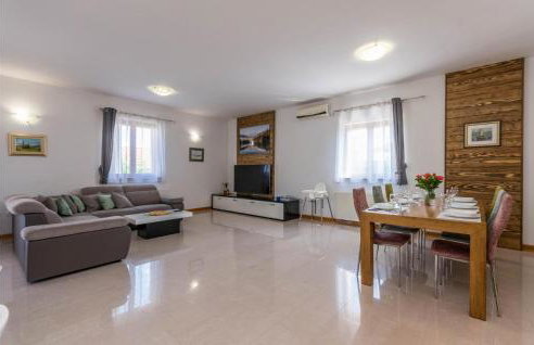 Gorgeous Home In Sikovo With Wifi - Foto 3