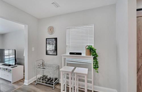 Poolside Paradise - Spacious - Peaceful Patio - Foto 22