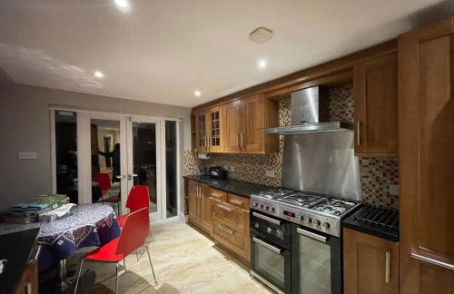 Huge 6-Bedroom House in Greenwich, Sleeps 12 - Foto 10