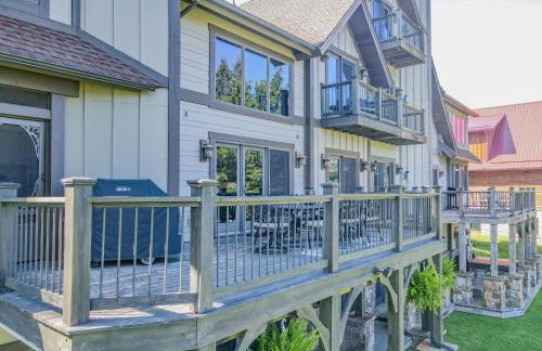 Lakefront home with fire pit and dock Near Wisp Resort - Foto 11