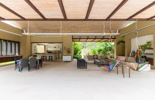 w Beautiful 4BR Villa at Mesa de Yeguas - Photo 8