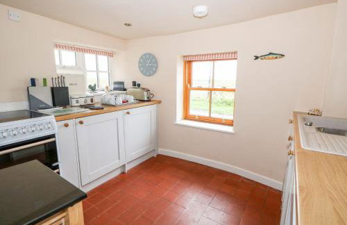 Beach Cottage - Photo 12