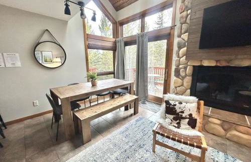 Ski in Ski out Townhome, Indoor and outdoor pools, hot tub, fire pits, and more - Foto 4