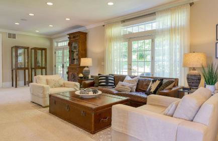 Secluded Estate Optional Guest House, Pond, Playroom, Gym & Theater Sunny Pond by Avantstay - Foto 5