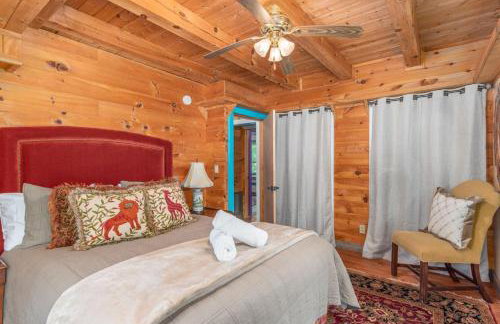 Secluded Cabin with Quality Furnishing and Hot Tub - Foto 28