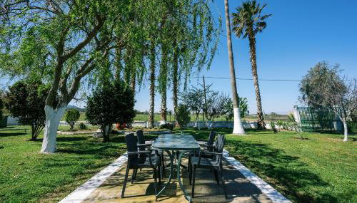 Stella's Holiday Resort - Foto 3, Garden, Garden view