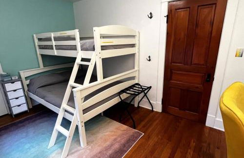 Fiesinger House - Private 3-bd Unit in Historic Home, Downtown Sandusky - Foto 14