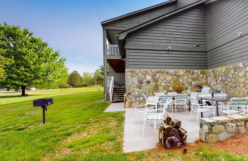 Relaxing Studio Sleeps 4 Near Golf & Douglas Lake - Foto 15