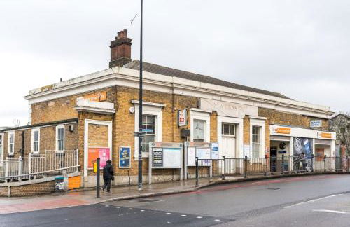 NEW Stylish 1 Bedroom Flat with Garden | London - Foto 18