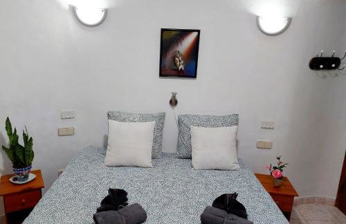 Bungalow with Sunny Private Terrace - Secure Bike or Board Storage - Foto 12