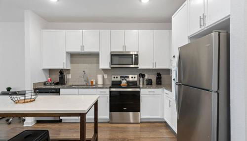 Spacious 1 BR Apt|King Bed| Pool|Gym|Clse 2 Beach. - Foto 4, Other