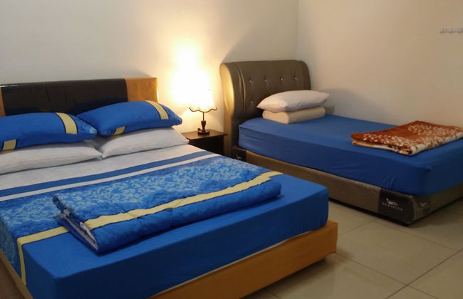 NY Cyber Apartment - Photo 4