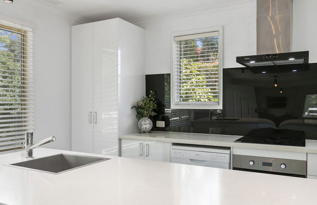 Beauty AND THE Peace - Inlet Side - Photo 5