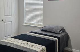 Prime Location Home Family & Business Ready - Foto 12