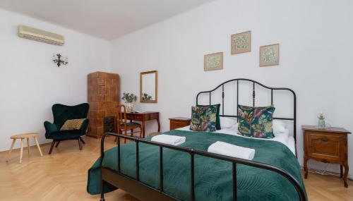 Spacious Retro Apartment in the Center of Cracow by Noclegi Renters - Foto 5