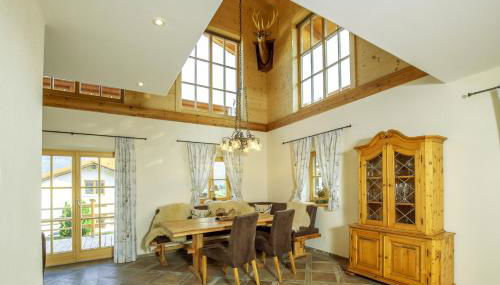 Chalet unter weissblauem Himmel - Foto 4