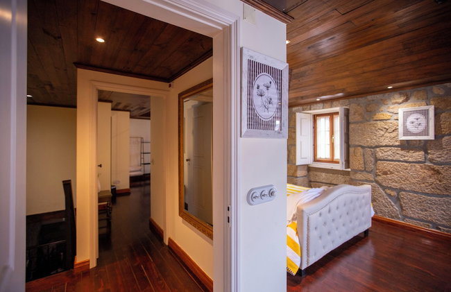 Casa dos Livros - Guest House - Photo 9